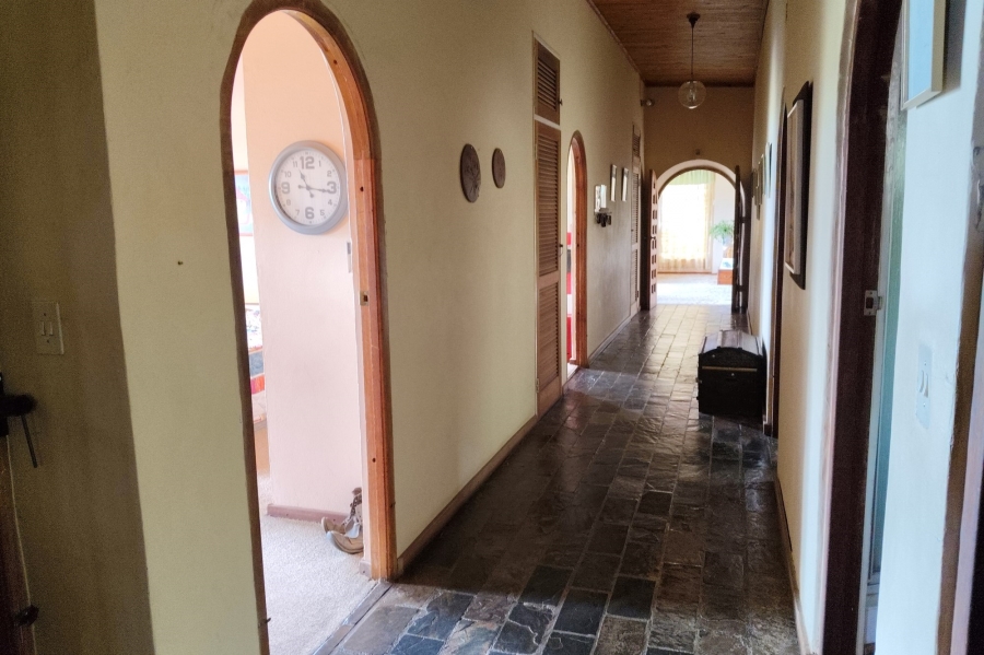 Commercial Property for Sale in Hartbeespoort Rural North West